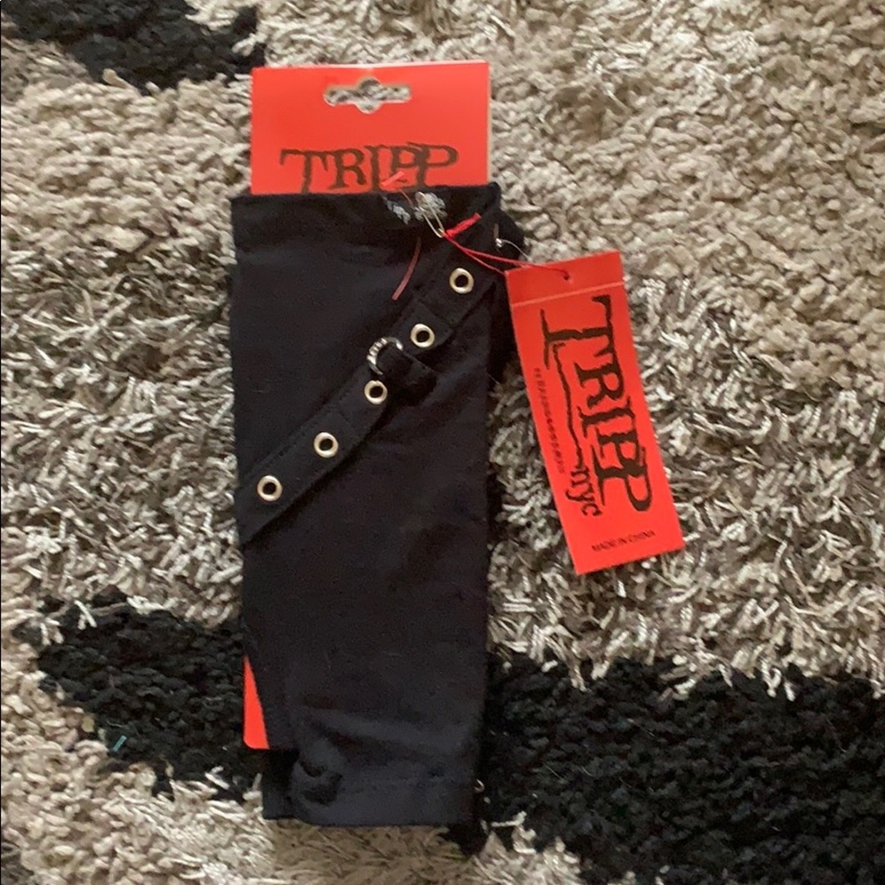 nwt tripp nyc black safety pin arm bands
